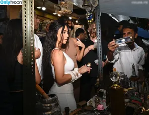 Kim Kardashian / KimKardashian / kim_kardashian nude photo #3903