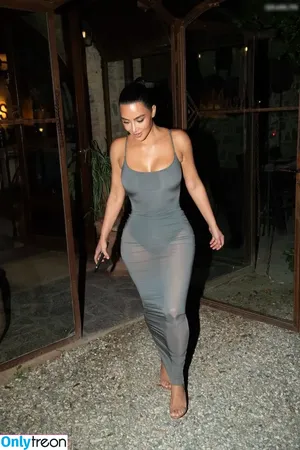 Kim Kardashian / KimKardashian / kim_kardashian nude photo #3929