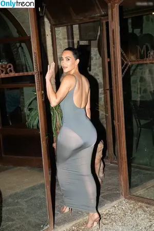 Kim Kardashian / KimKardashian / kim_kardashian nude photo #3934