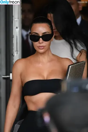 Kim Kardashian / KimKardashian / kim_kardashian nude photo #3944