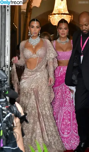 Kim Kardashian / KimKardashian / kim_kardashian nude photo #3974