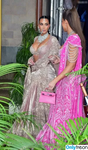 Kim Kardashian / KimKardashian / kim_kardashian nude photo #3985