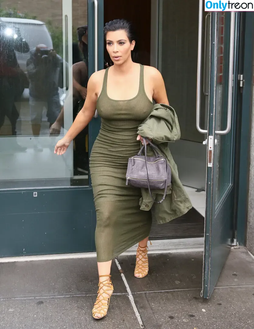 Kim Kardashian nude photo #3037 (KimKardashian / kim_kardashian)