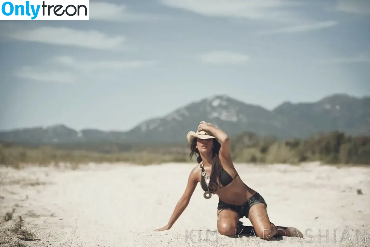 Kim Kardashian nude photo #3257 (KimKardashian / kim_kardashian)