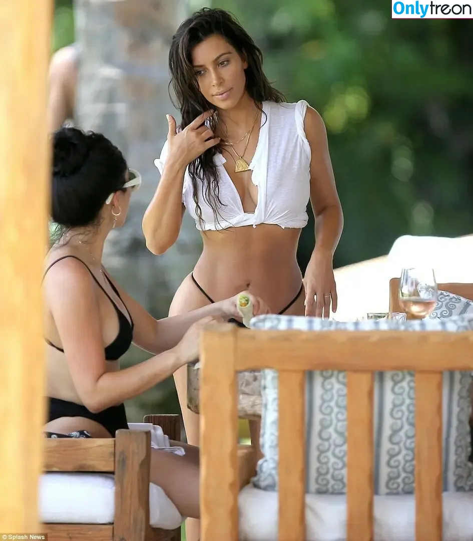 Kim Kardashian nude photo #3313 (KimKardashian / kim_kardashian)