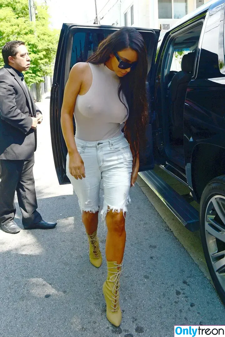 Kim Kardashian nude photo #3382 (KimKardashian / kim_kardashian)