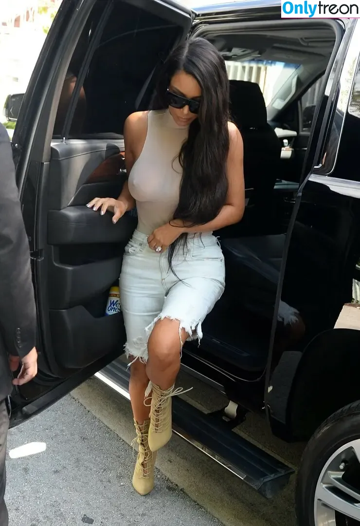 Kim Kardashian nude photo #3404 (KimKardashian / kim_kardashian)