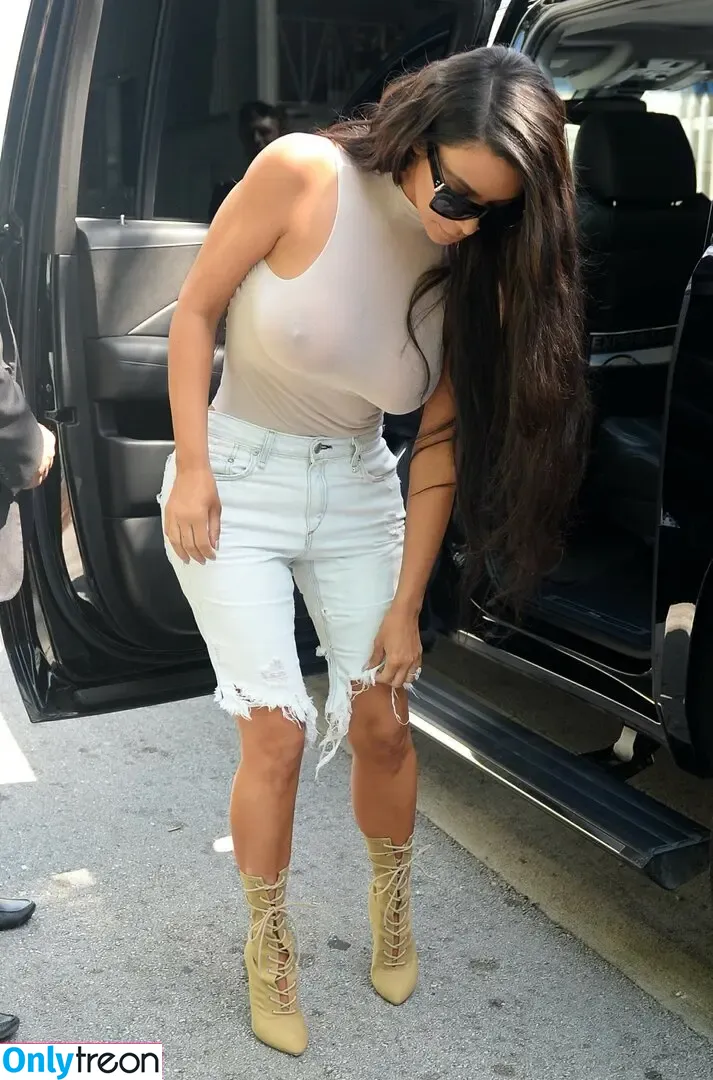 Kim Kardashian nude photo #3408 (KimKardashian / kim_kardashian)