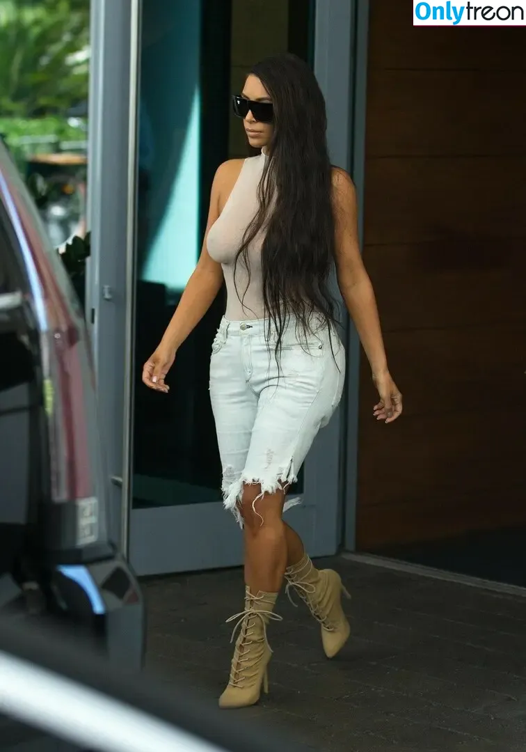 Kim Kardashian nude photo #3502 (KimKardashian / kim_kardashian)