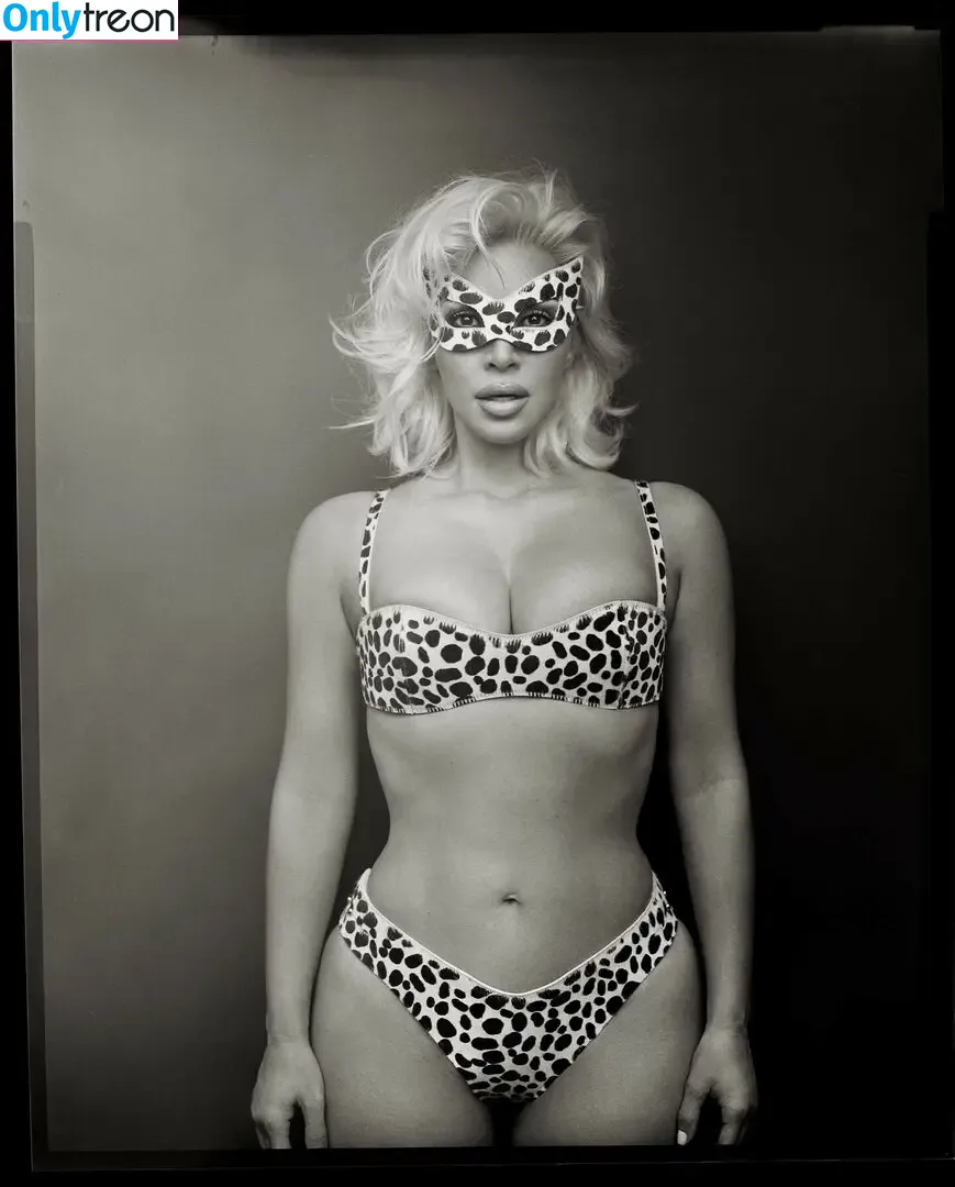 Kim Kardashian nude photo #3604 (KimKardashian / kim_kardashian)