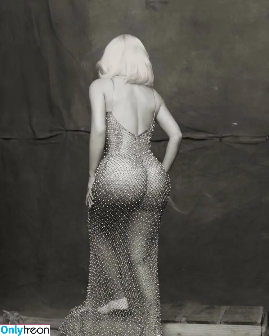 Kim Kardashian nude photo #3611 (KimKardashian / kim_kardashian)