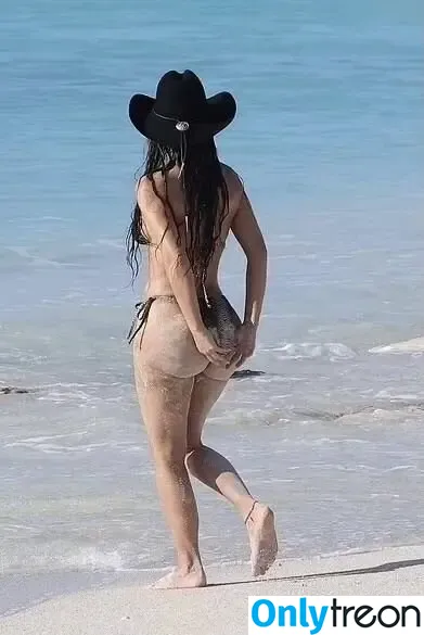 Kim Kardashian nude photo #3623 (KimKardashian / kim_kardashian)