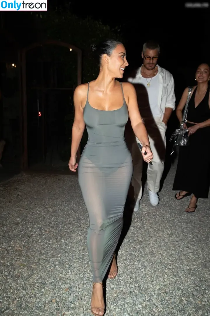 Kim Kardashian nude photo #3935 (KimKardashian / kim_kardashian)