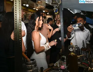Kim Kardashian / KimKardashian / kim_kardashian nude photo #4073