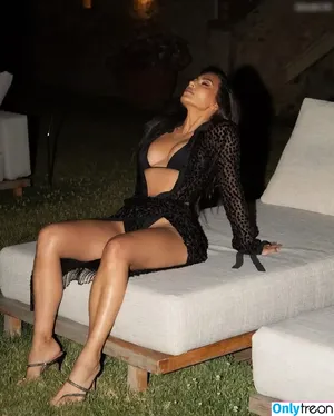 Kim Kardashian / KimKardashian / kim_kardashian nude photo #4078