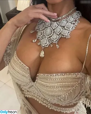 Kim Kardashian / KimKardashian / kim_kardashian nude photo #4085