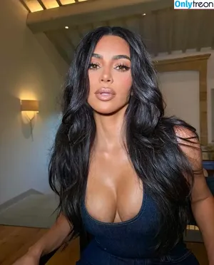Kim Kardashian / KimKardashian / kim_kardashian nude photo #4086