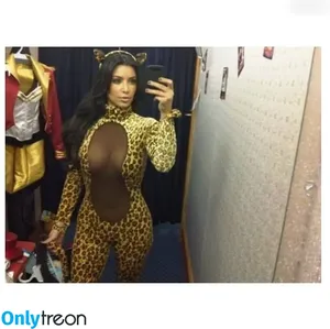 Kim Kardashian / KimKardashian / kim_kardashian nude photo #4087