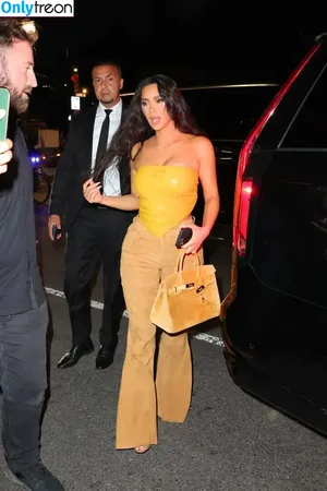 Kim Kardashian / KimKardashian / kim_kardashian nude photo #4124