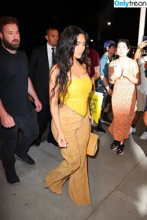 Kim Kardashian / KimKardashian / kim_kardashian nude photo #4130