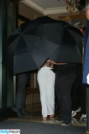 Kim Kardashian / KimKardashian / kim_kardashian nude photo #4137
