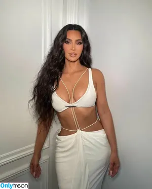 Kim Kardashian / KimKardashian / kim_kardashian nude photo #4213