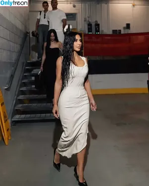 Kim Kardashian / KimKardashian / kim_kardashian nude photo #4222