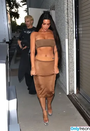 Kim Kardashian / KimKardashian / kim_kardashian nude photo #4276