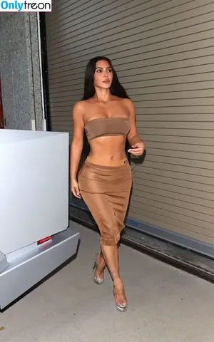 Kim Kardashian / KimKardashian / kim_kardashian nude photo #4279