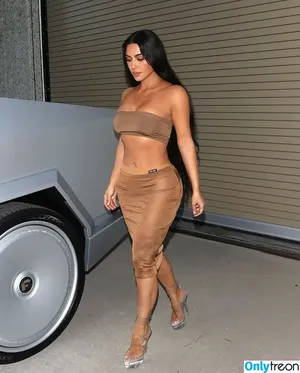 Kim Kardashian / KimKardashian / kim_kardashian nude photo #4290