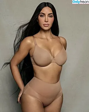 Kim Kardashian / KimKardashian / kim_kardashian nude photo #4309