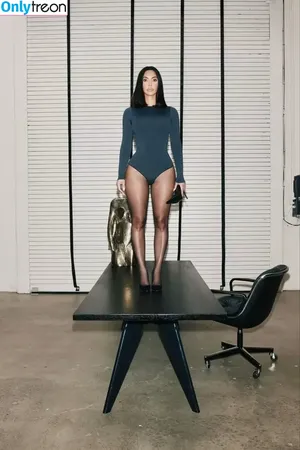 Kim Kardashian / KimKardashian / kim_kardashian nude photo #4312