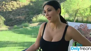Kim Kardashian / KimKardashian / kim_kardashian nude photo #4387
