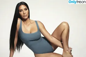 Kim Kardashian / KimKardashian / kim_kardashian nude photo #4393