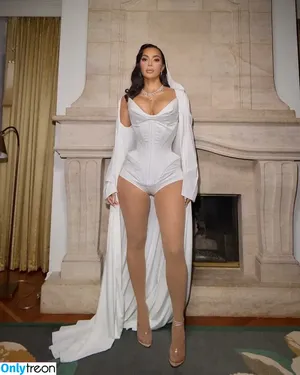 Kim Kardashian / KimKardashian / kim_kardashian nude photo #4437