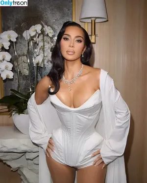 Kim Kardashian / KimKardashian / kim_kardashian nude photo #4447