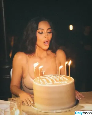 Kim Kardashian / KimKardashian / kim_kardashian nude photo #4478