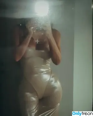 Kim Kardashian / KimKardashian / kim_kardashian nude photo #4481