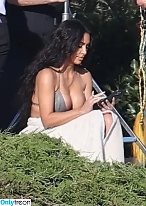 Kim Kardashian / KimKardashian / kim_kardashian nude photo #4498