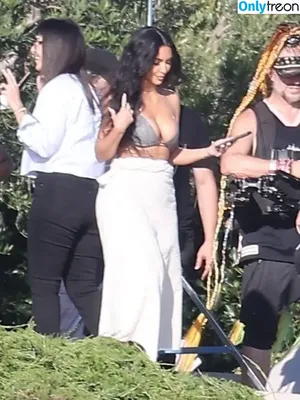 Kim Kardashian / KimKardashian / kim_kardashian nude photo #4499