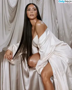 Kim Kardashian / KimKardashian / kim_kardashian nude photo #4519