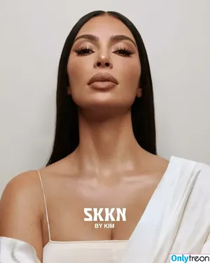 Kim Kardashian / KimKardashian / kim_kardashian nude photo #4522