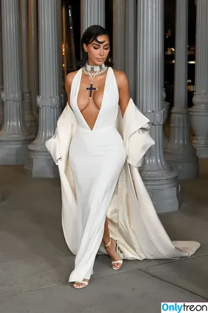 Kim Kardashian / KimKardashian / kim_kardashian nude photo #4545