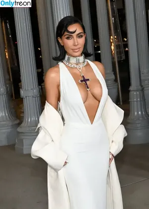 Kim Kardashian / KimKardashian / kim_kardashian nude photo #4546