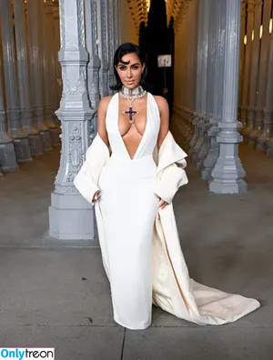 Kim Kardashian / KimKardashian / kim_kardashian nude photo #4553