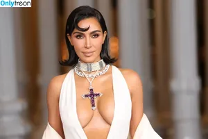 Kim Kardashian / KimKardashian / kim_kardashian nude photo #4558