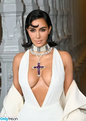 Kim Kardashian / KimKardashian / kim_kardashian nude photo #4564