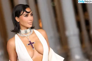 Kim Kardashian / KimKardashian / kim_kardashian nude photo #4568