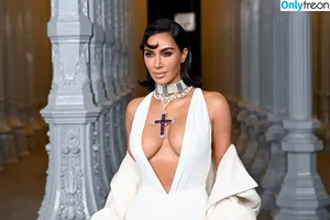 Kim Kardashian / KimKardashian / kim_kardashian nude photo #4570