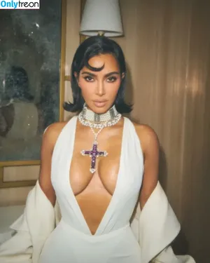 Kim Kardashian / KimKardashian / kim_kardashian nude photo #4585